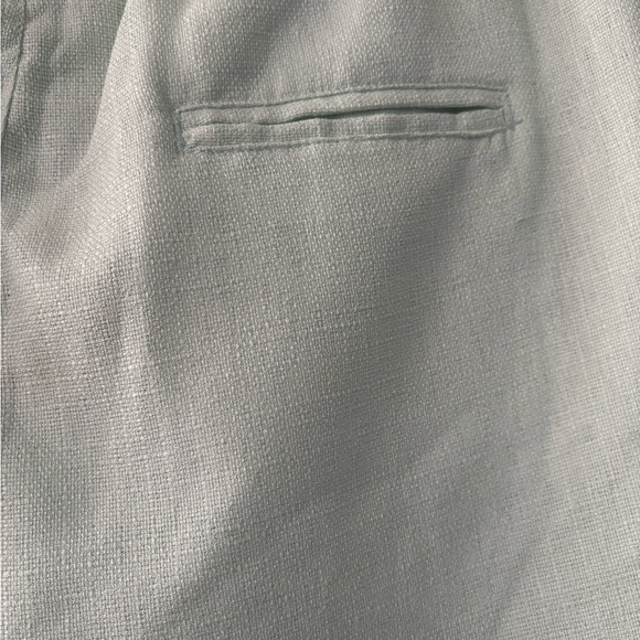 Light Green Casual Shorts with Embroidery - Picture 4 of 5